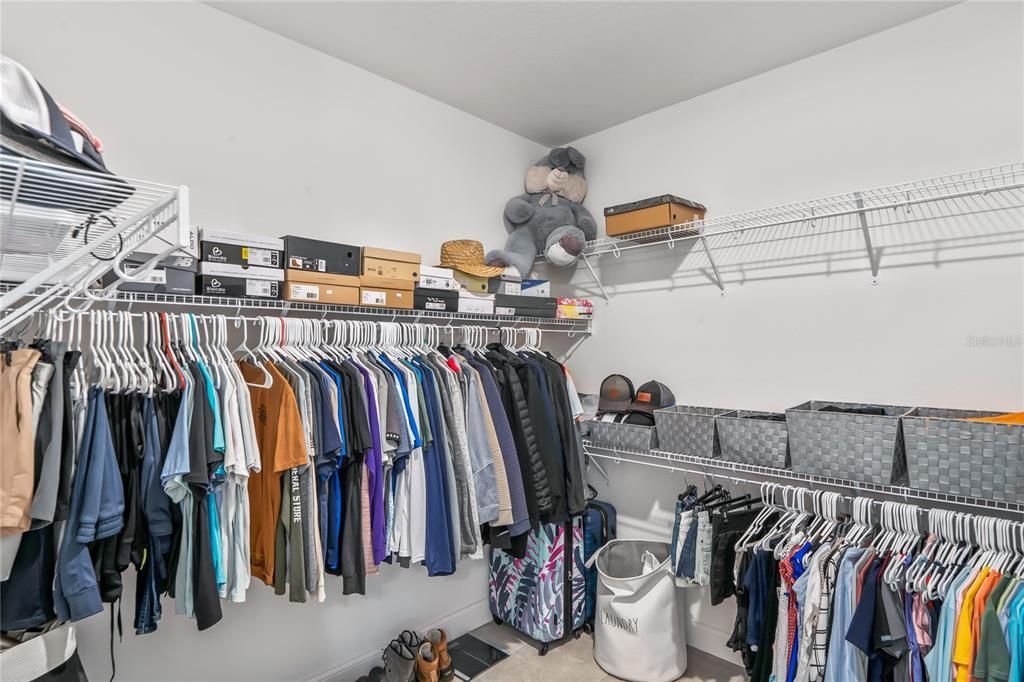 En Venta: $515,000 (4 camas, 3 baños, 3030 Pies cuadrados)