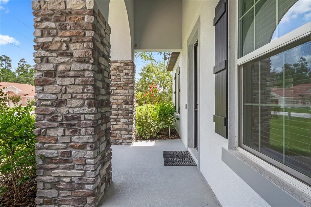 En Venta: $515,000 (4 camas, 3 baños, 3030 Pies cuadrados)