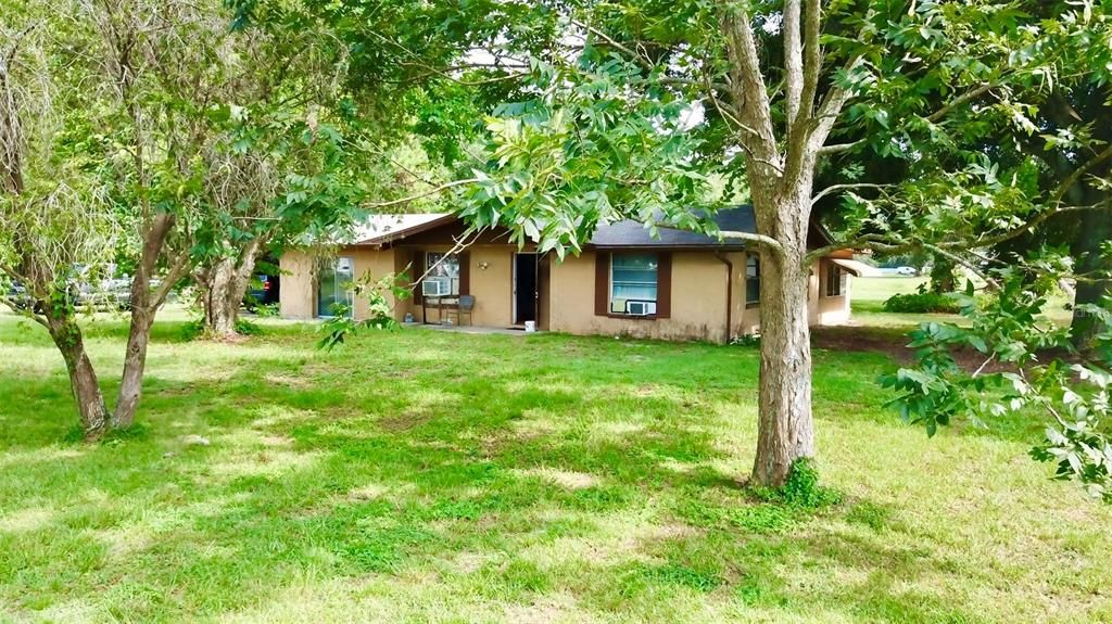 Recently Sold: $310,000 (3 beds, 2 baths, 2476 Square Feet)