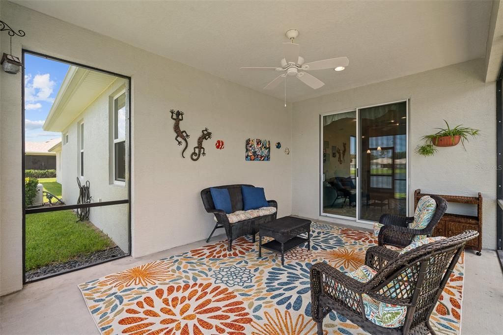 Activo con contrato: $409,900 (3 camas, 2 baños, 2092 Pies cuadrados)