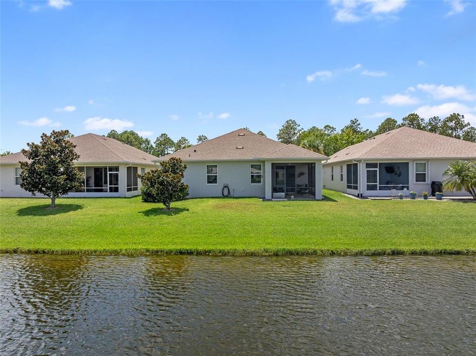 Activo con contrato: $409,900 (3 camas, 2 baños, 2092 Pies cuadrados)