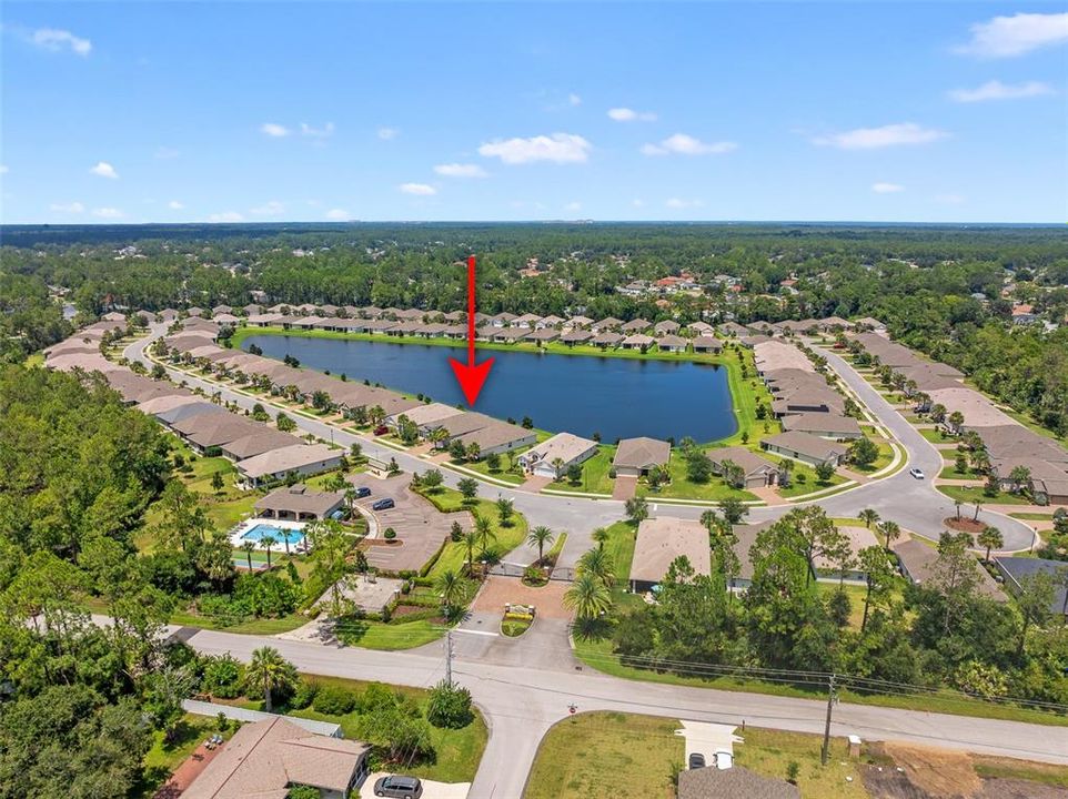 Activo con contrato: $409,900 (3 camas, 2 baños, 2092 Pies cuadrados)