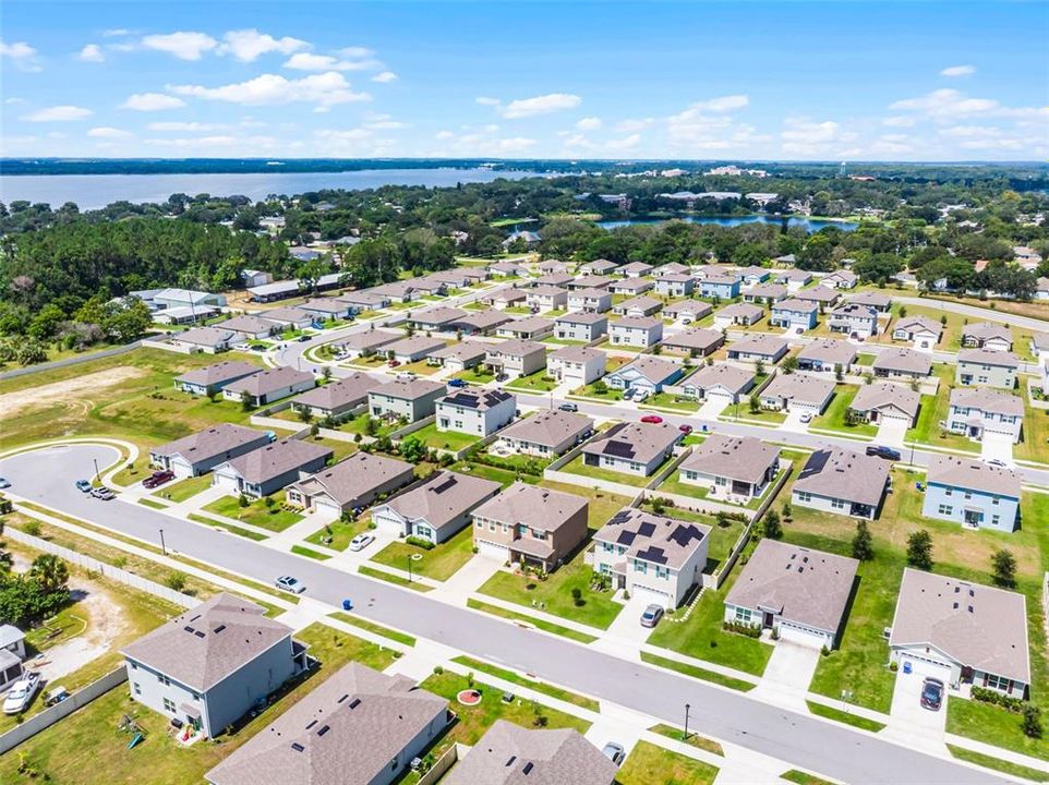 For Sale: $375,000 (5 beds, 3 baths, 2696 Square Feet)