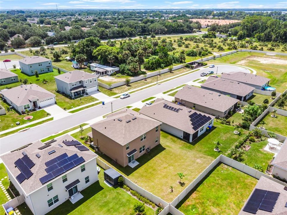 For Sale: $375,000 (5 beds, 3 baths, 2696 Square Feet)