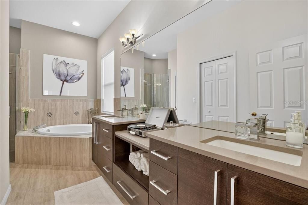 For Sale: $565,000 (4 beds, 3 baths, 2268 Square Feet)