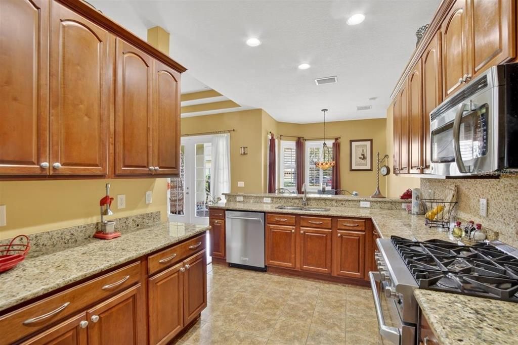 For Sale: $565,000 (4 beds, 3 baths, 2268 Square Feet)