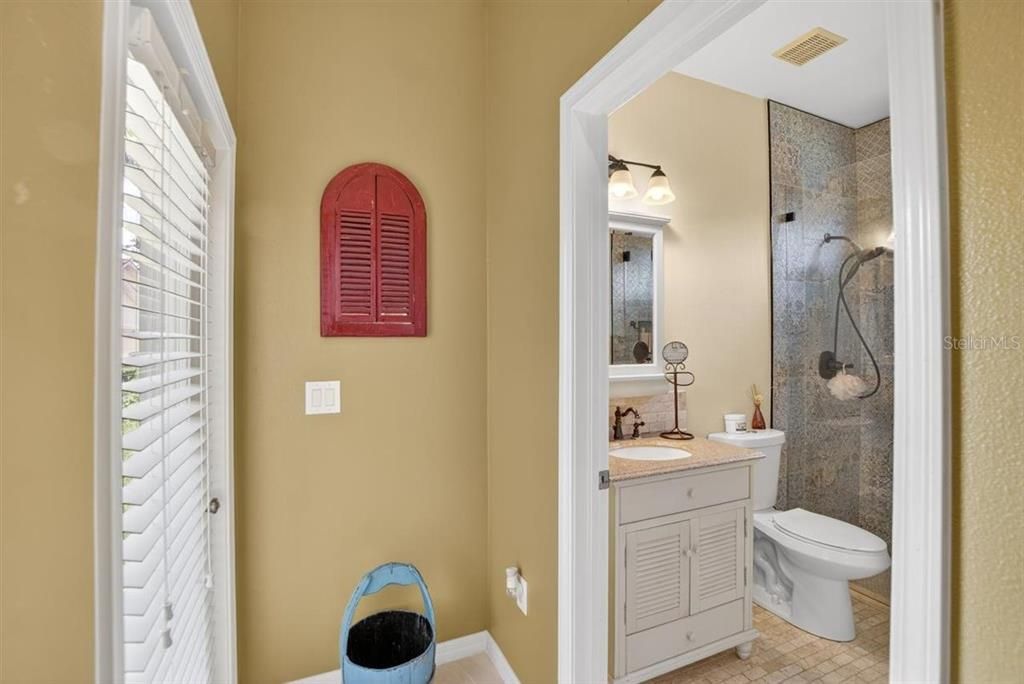 For Sale: $565,000 (4 beds, 3 baths, 2268 Square Feet)