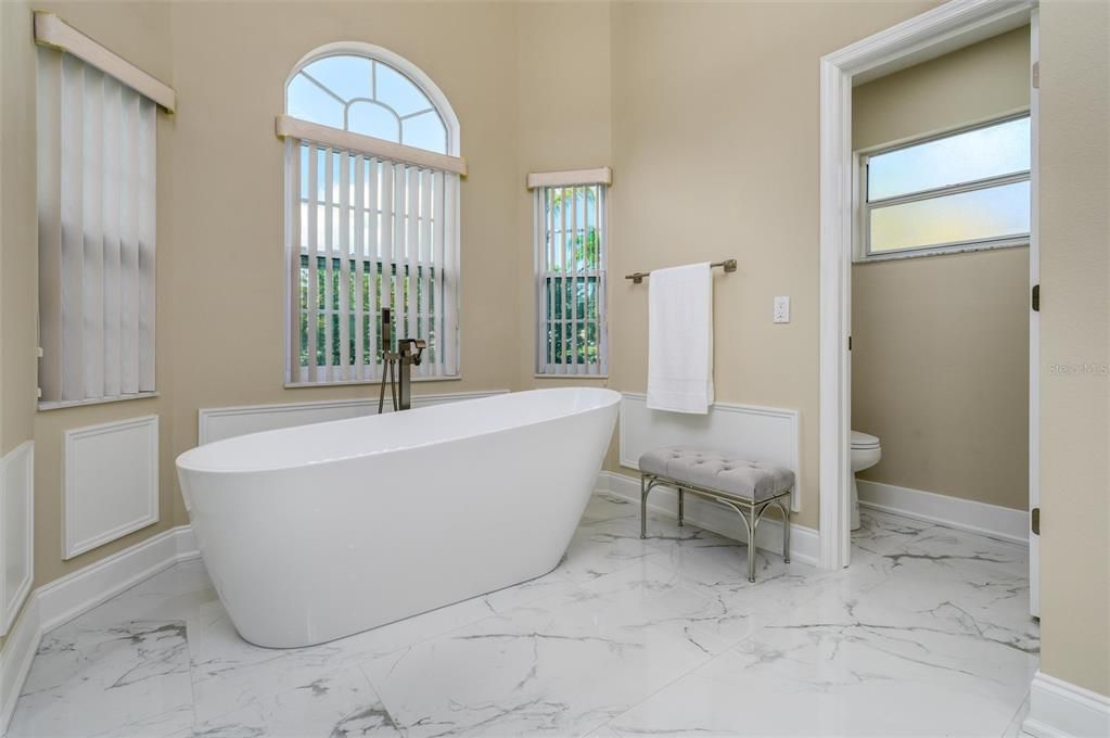 На продажу: $639,000 (3 спален, 2 ванн, 2698 Квадратных фут)