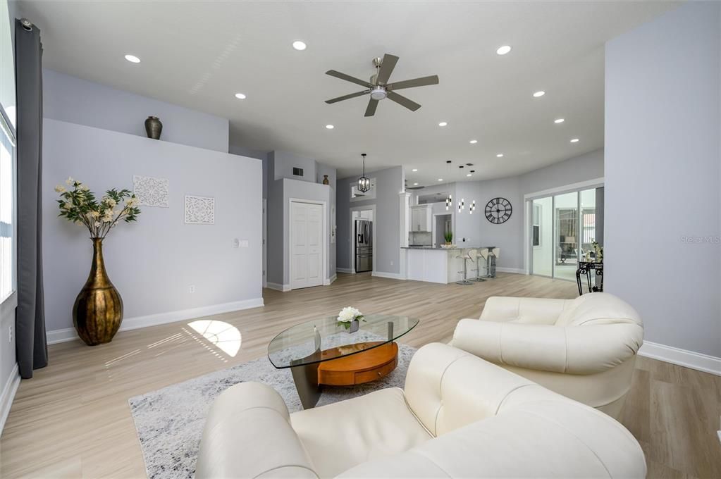 На продажу: $639,000 (3 спален, 2 ванн, 2698 Квадратных фут)