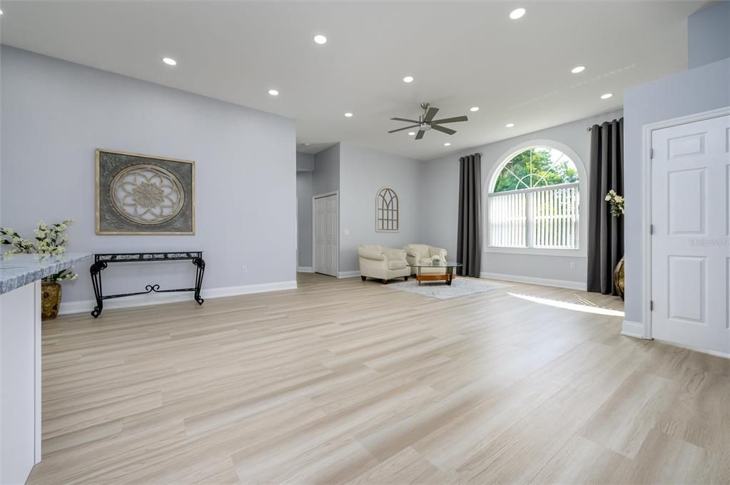 На продажу: $639,000 (3 спален, 2 ванн, 2698 Квадратных фут)