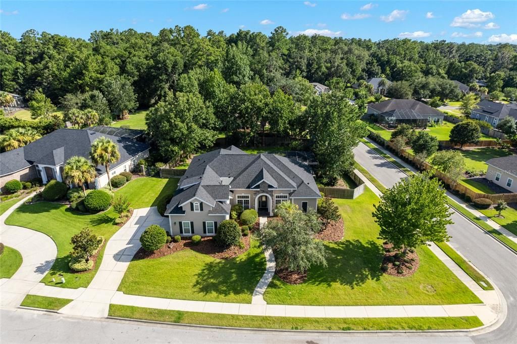 Recently Sold: $695,000 (5 beds, 4 baths, 3197 Square Feet)