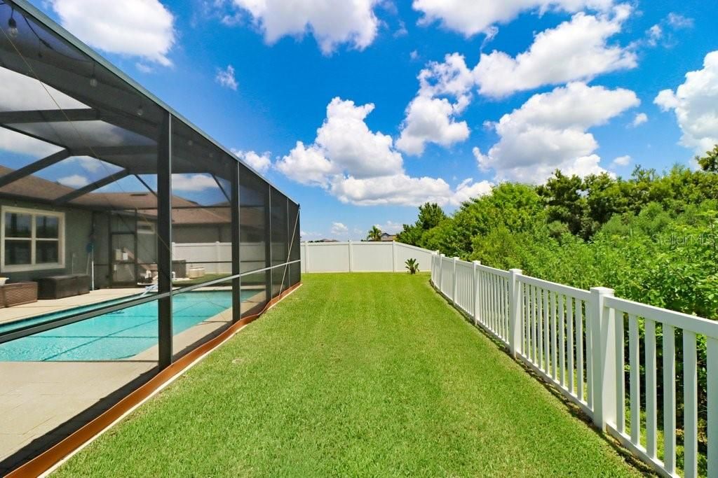 Activo con contrato: $549,900 (4 camas, 2 baños, 2484 Pies cuadrados)