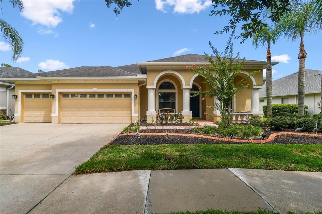 Recently Sold: $629,000 (4 beds, 3 baths, 2619 Square Feet)