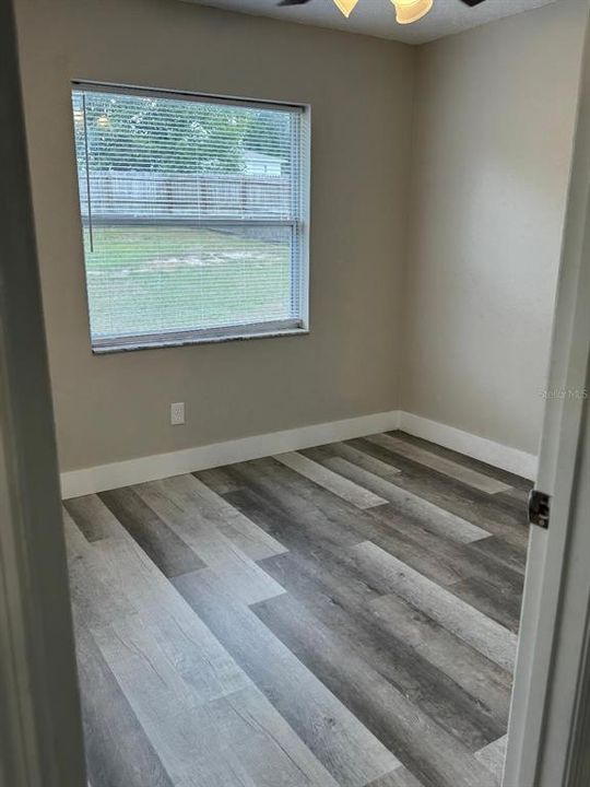 For Sale: $264,500 (3 beds, 2 baths, 1063 Square Feet)