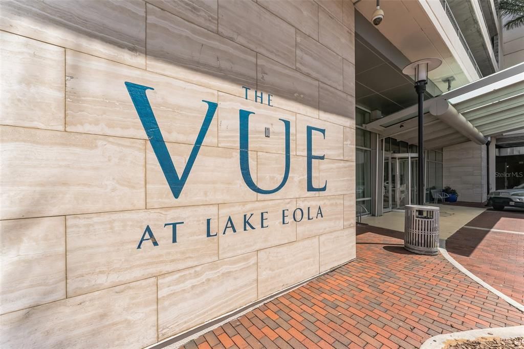 For Sale: $335,000 (1 beds, 1 baths, 966 Square Feet)