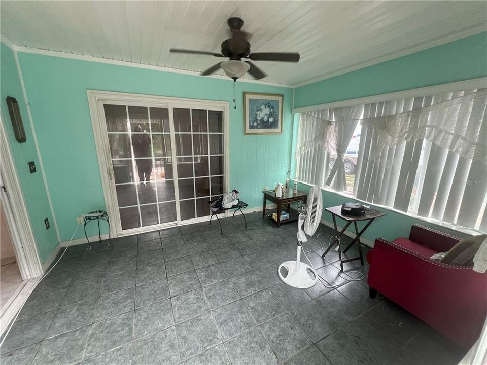 Active With Contract: $189,000 (3 beds, 3 baths, 1786 Square Feet)