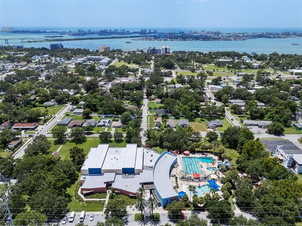 Activo con contrato: $325,000 (4 camas, 2 baños, 1248 Pies cuadrados)