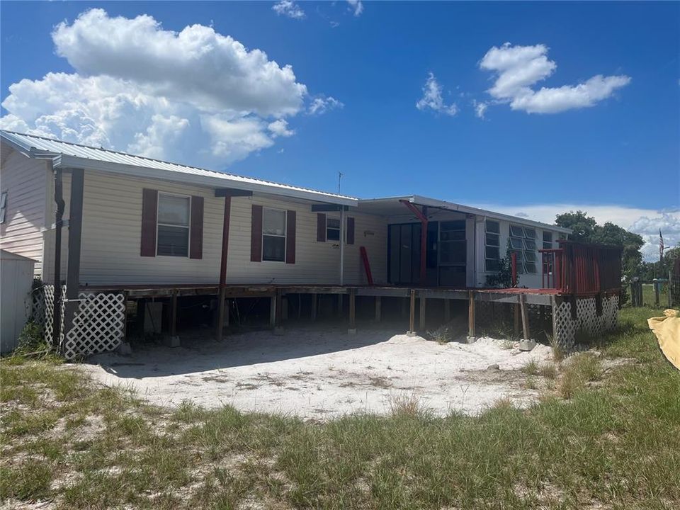 На продажу: $190,000 (2 спален, 2 ванн, 924 Квадратных фут)