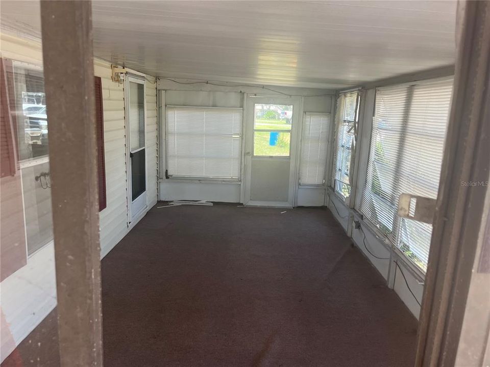 На продажу: $190,000 (2 спален, 2 ванн, 924 Квадратных фут)