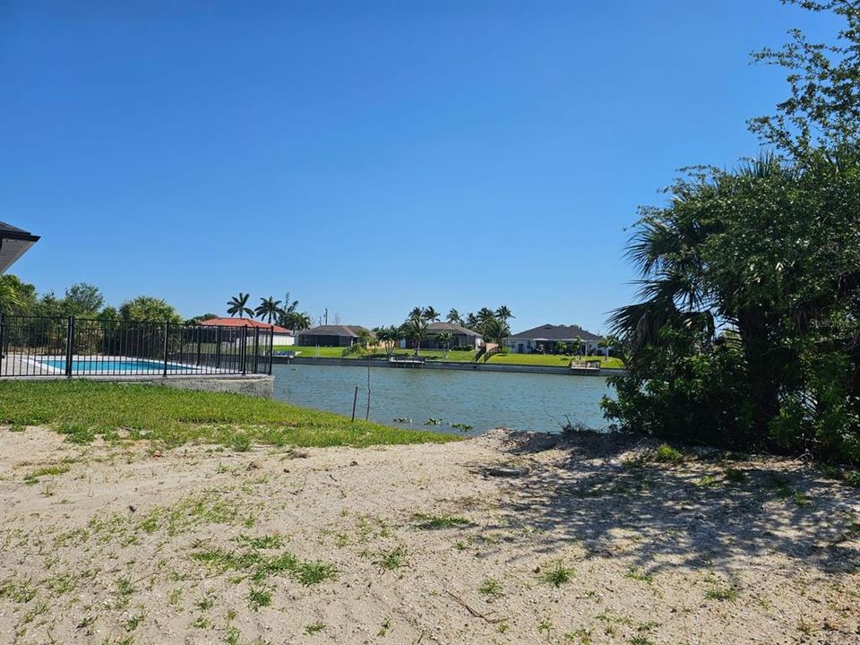 На продажу: $120,000 (0.35 acres)