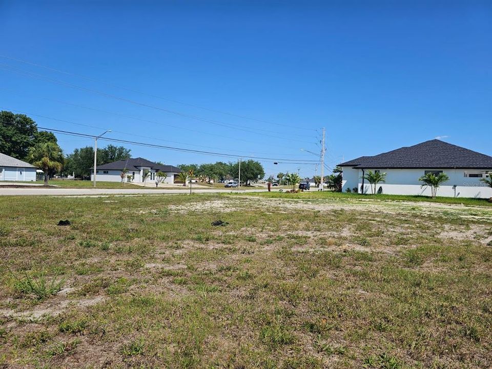 На продажу: $120,000 (0.35 acres)