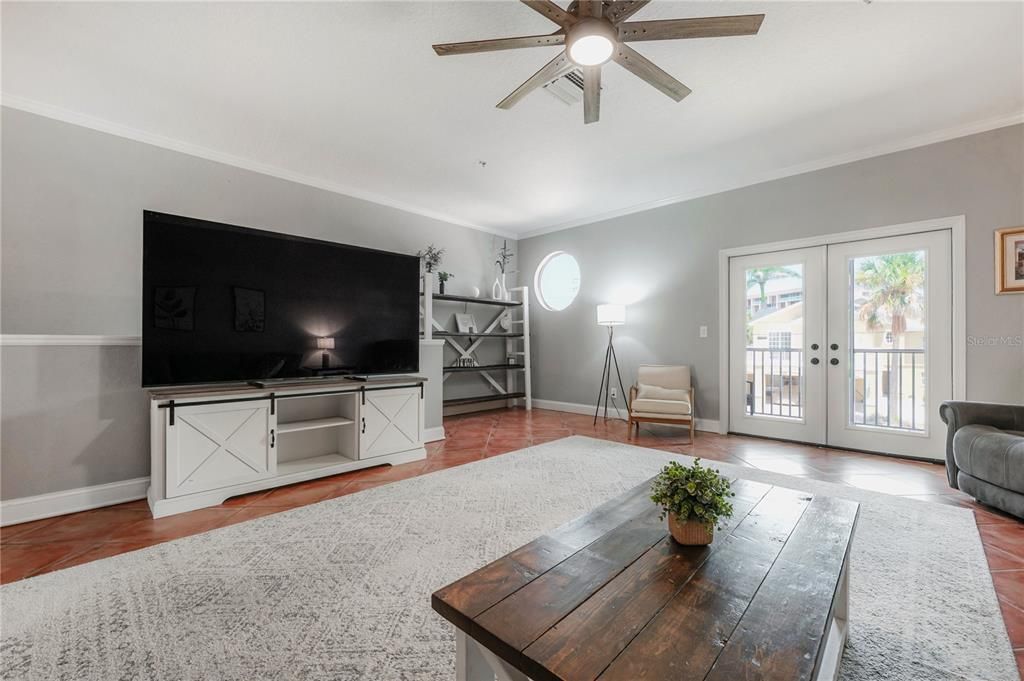 待售: $699,000 (3 贝兹, 2 浴室, 2016 平方英尺)