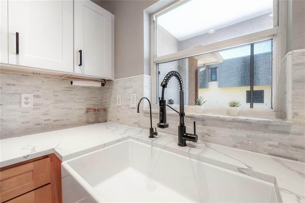 待售: $699,000 (3 贝兹, 2 浴室, 2016 平方英尺)