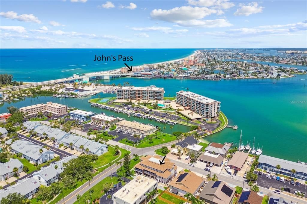 待售: $699,000 (3 贝兹, 2 浴室, 2016 平方英尺)