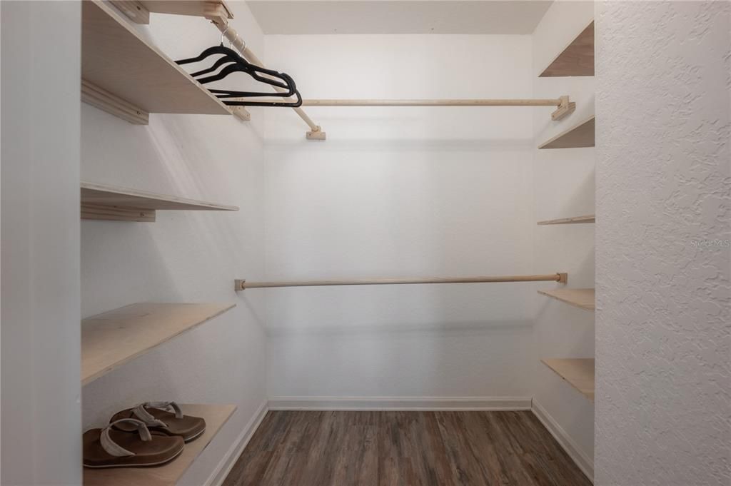 待售: $699,000 (3 贝兹, 2 浴室, 2016 平方英尺)