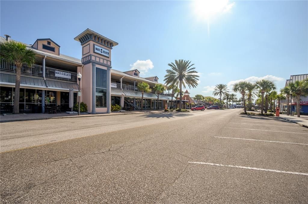 待售: $699,000 (3 贝兹, 2 浴室, 2016 平方英尺)