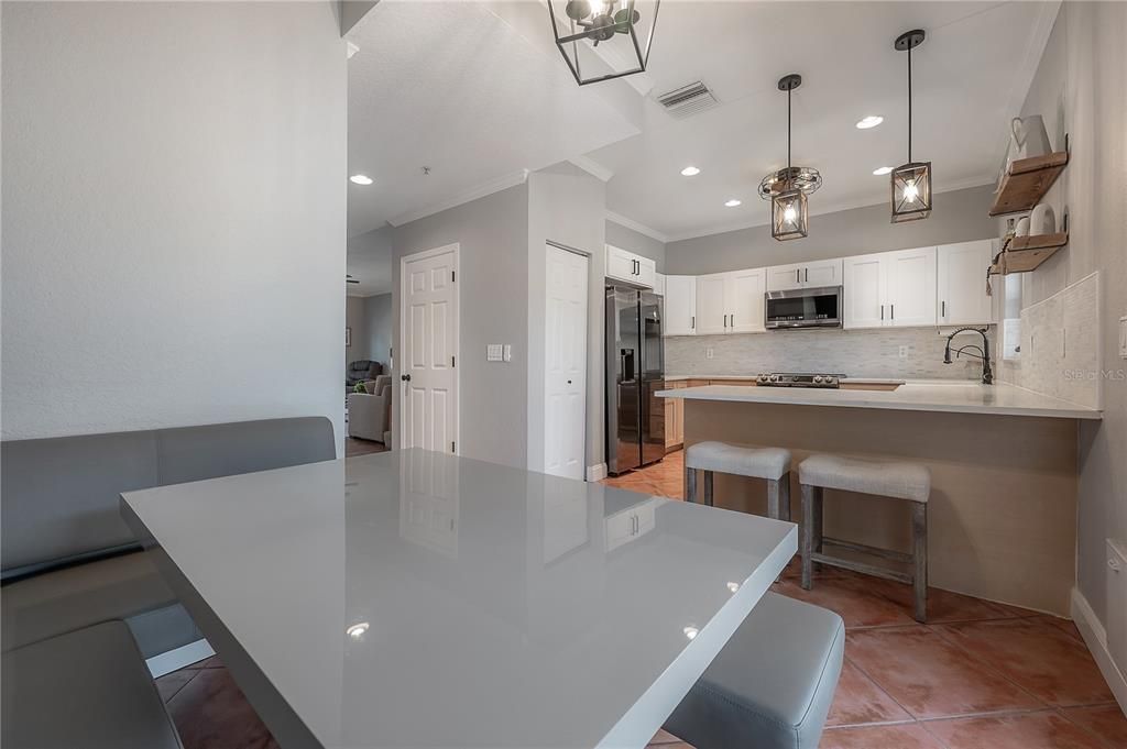 待售: $699,000 (3 贝兹, 2 浴室, 2016 平方英尺)