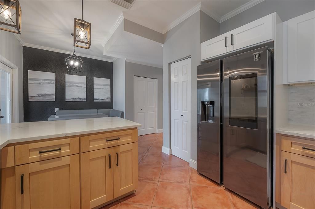 待售: $699,000 (3 贝兹, 2 浴室, 2016 平方英尺)