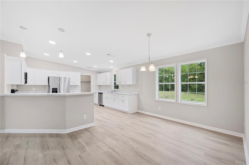 Active With Contract: $339,950 (3 beds, 2 baths, 2112 Square Feet)