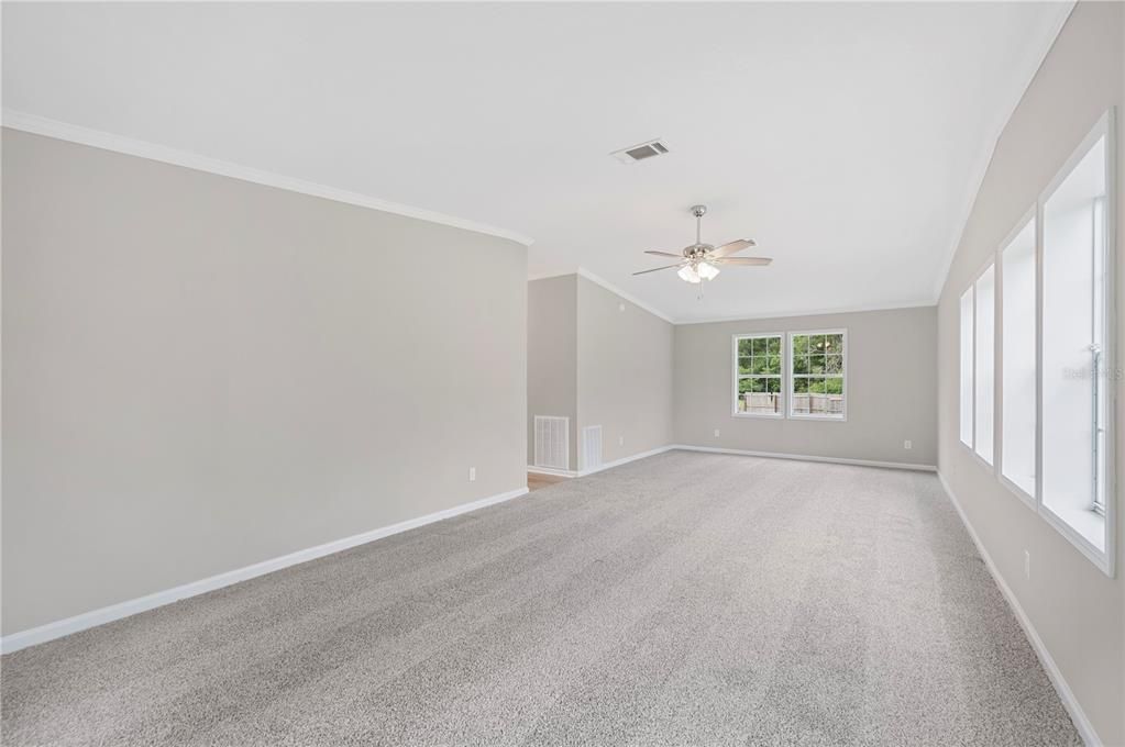 Active With Contract: $339,950 (3 beds, 2 baths, 2112 Square Feet)