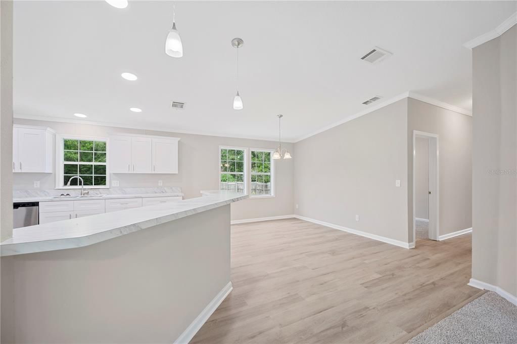 Active With Contract: $339,950 (3 beds, 2 baths, 2112 Square Feet)