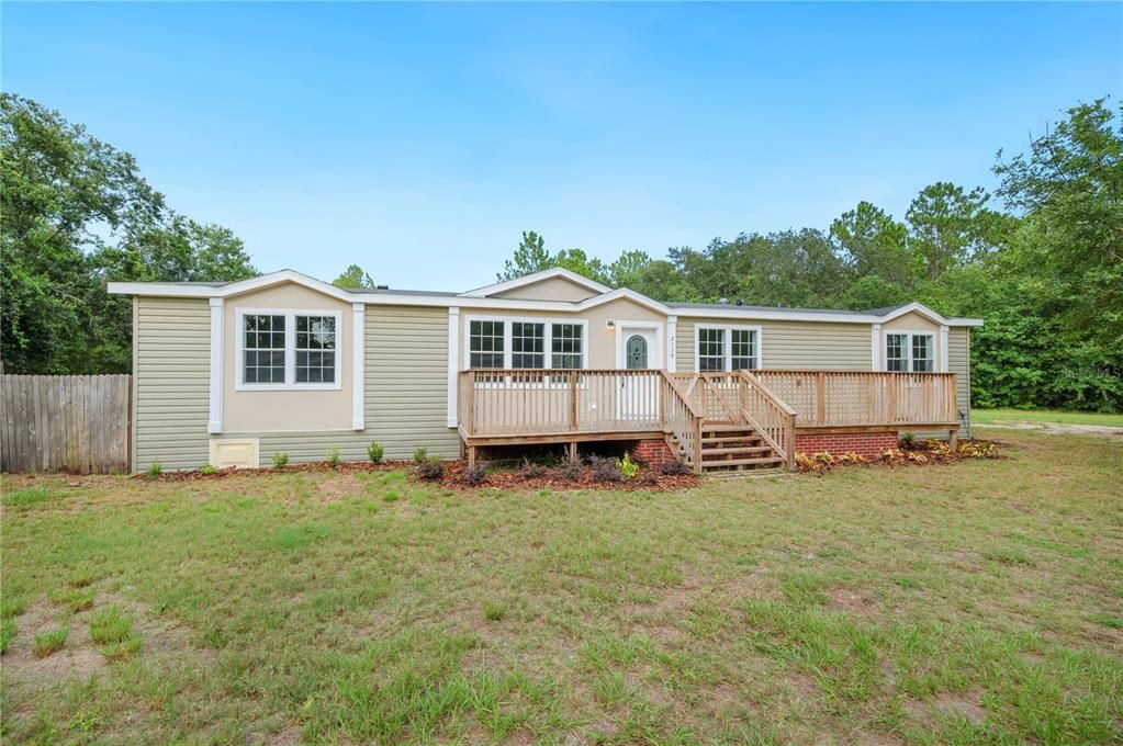 Active With Contract: $339,950 (3 beds, 2 baths, 2112 Square Feet)