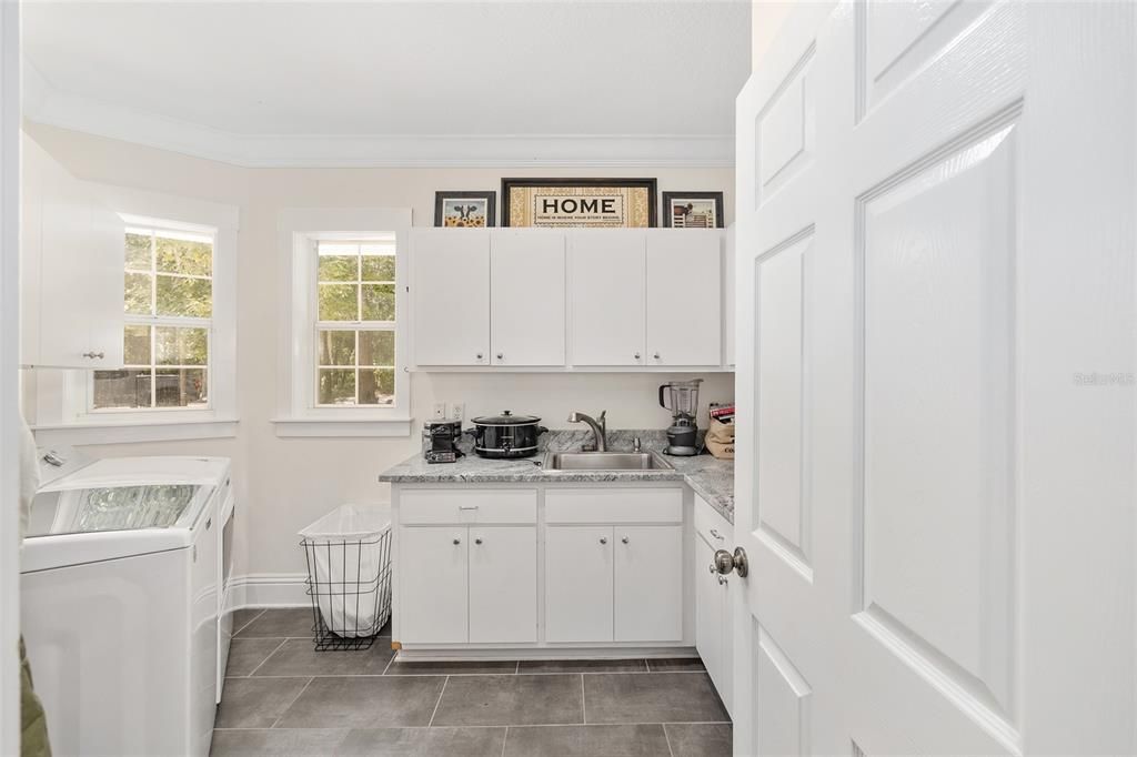 待售: $1,299,000 (3 贝兹, 2 浴室, 2742 平方英尺)