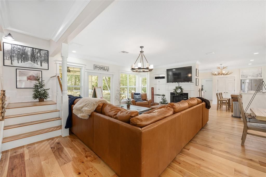 待售: $1,299,000 (3 贝兹, 2 浴室, 2742 平方英尺)