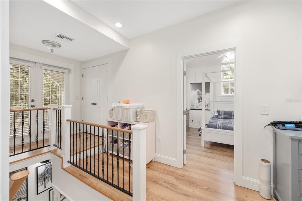 待售: $1,299,000 (3 贝兹, 2 浴室, 2742 平方英尺)