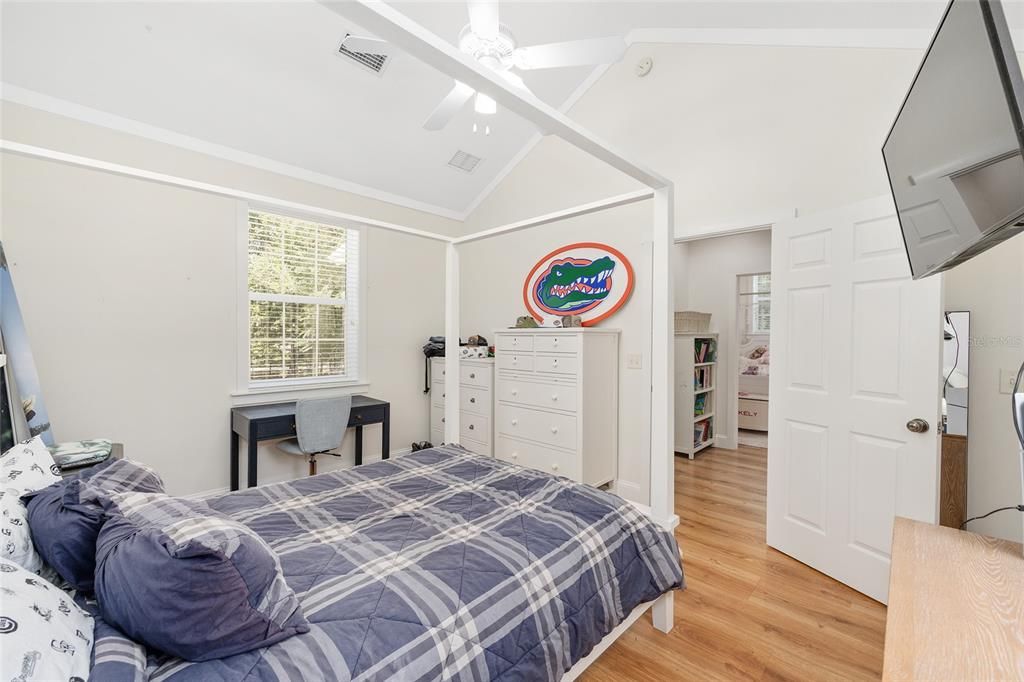 待售: $1,299,000 (3 贝兹, 2 浴室, 2742 平方英尺)