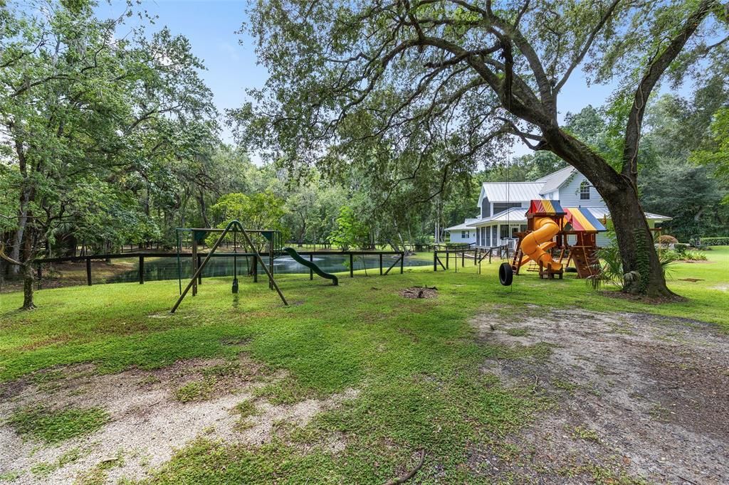 待售: $1,299,000 (3 贝兹, 2 浴室, 2742 平方英尺)