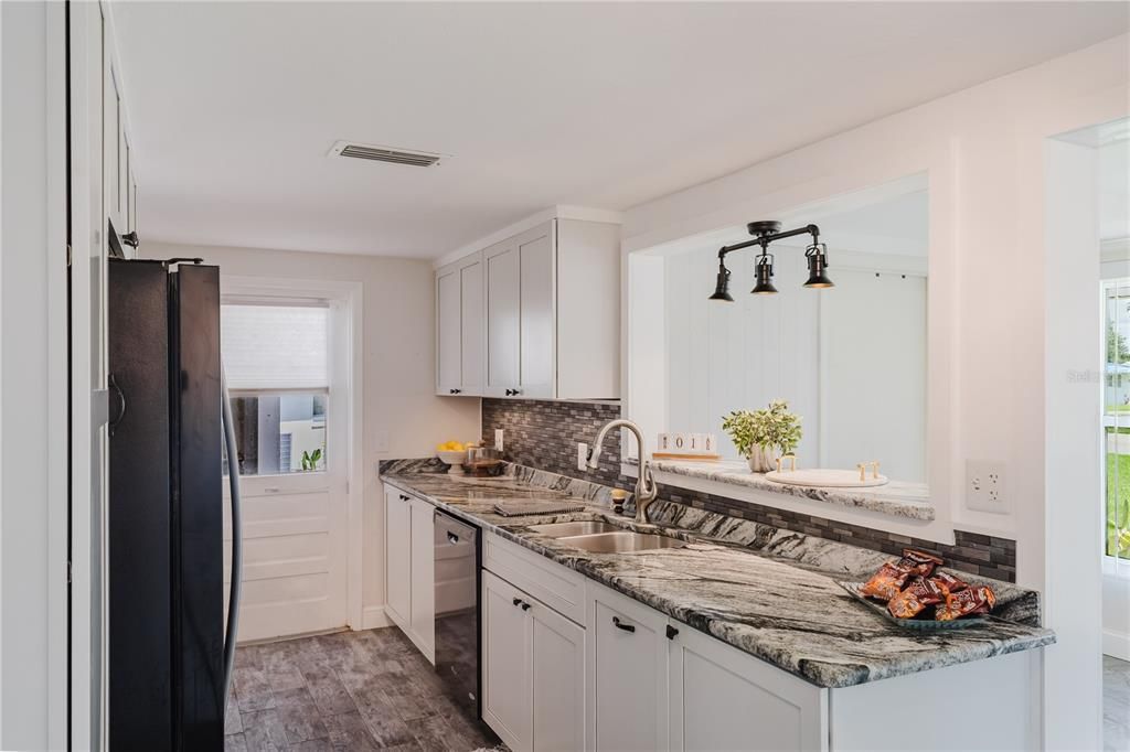 Activo con contrato: $200,000 (2 camas, 2 baños, 1035 Pies cuadrados)