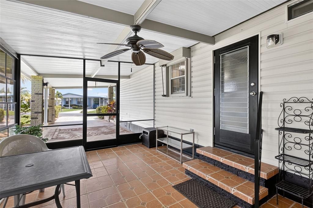 For Sale: $149,900 (2 beds, 2 baths, 1176 Square Feet)