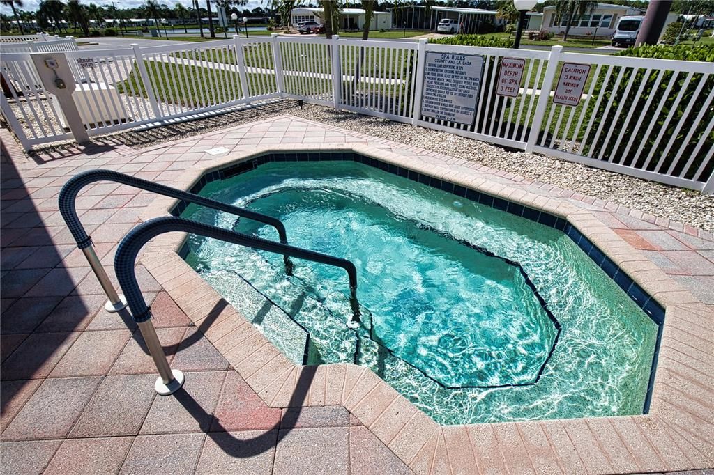 For Sale: $149,900 (2 beds, 2 baths, 1176 Square Feet)