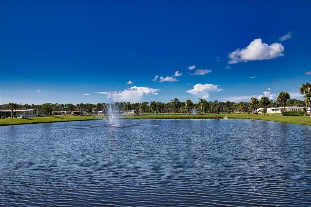 For Sale: $149,900 (2 beds, 2 baths, 1176 Square Feet)