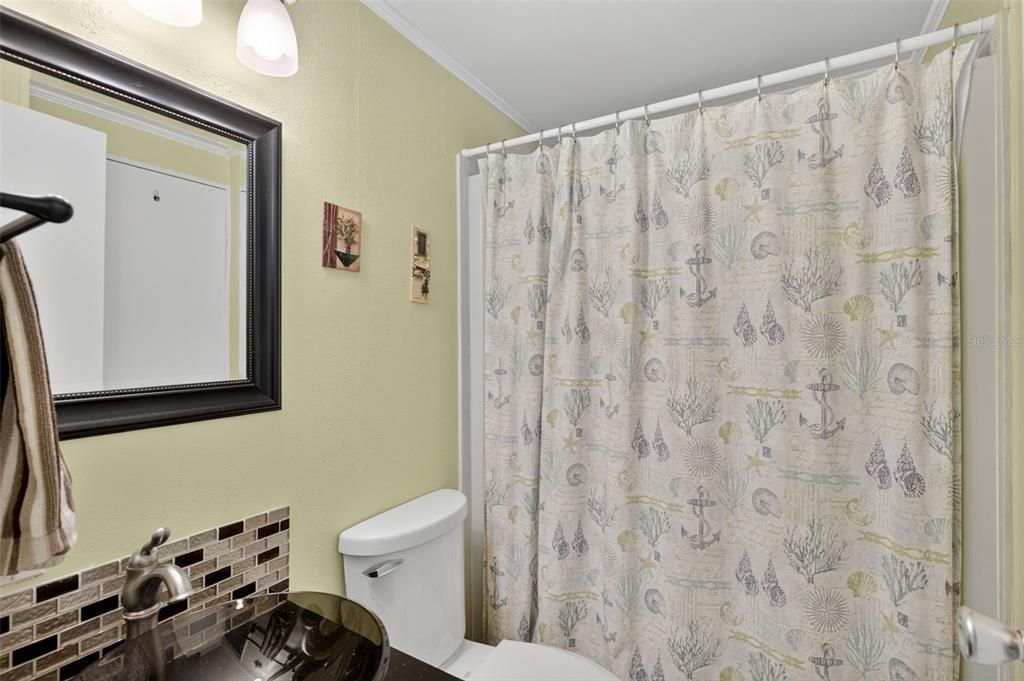 For Sale: $149,900 (2 beds, 2 baths, 1176 Square Feet)