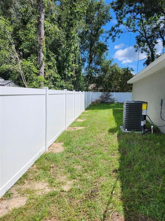 Под контрактом: $265,000 (3 спален, 2 ванн, 1400 Квадратных фут)