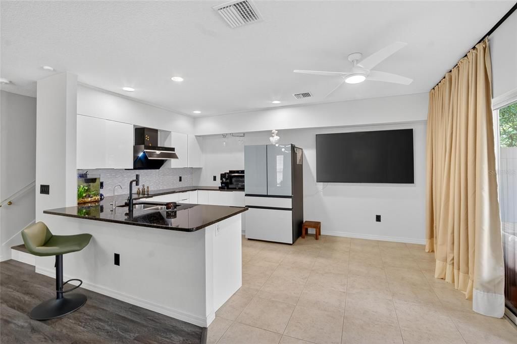 En Venta: $410,000 (3 camas, 2 baños, 1602 Pies cuadrados)