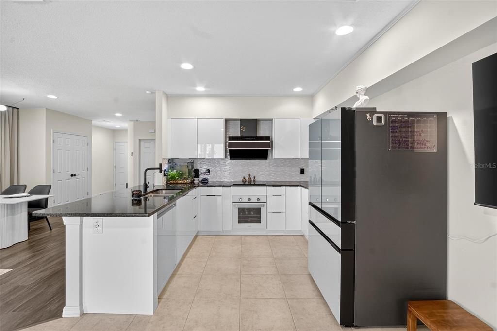 En Venta: $410,000 (3 camas, 2 baños, 1602 Pies cuadrados)