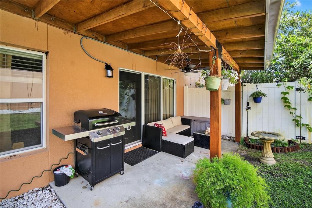 En Venta: $410,000 (3 camas, 2 baños, 1602 Pies cuadrados)